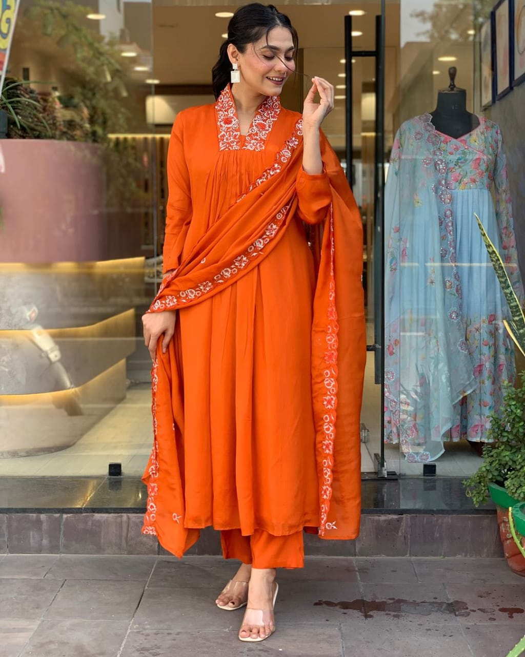 Beautiful Cotton Fabric Kurti Pant With Malmal Dupatta(Orange)