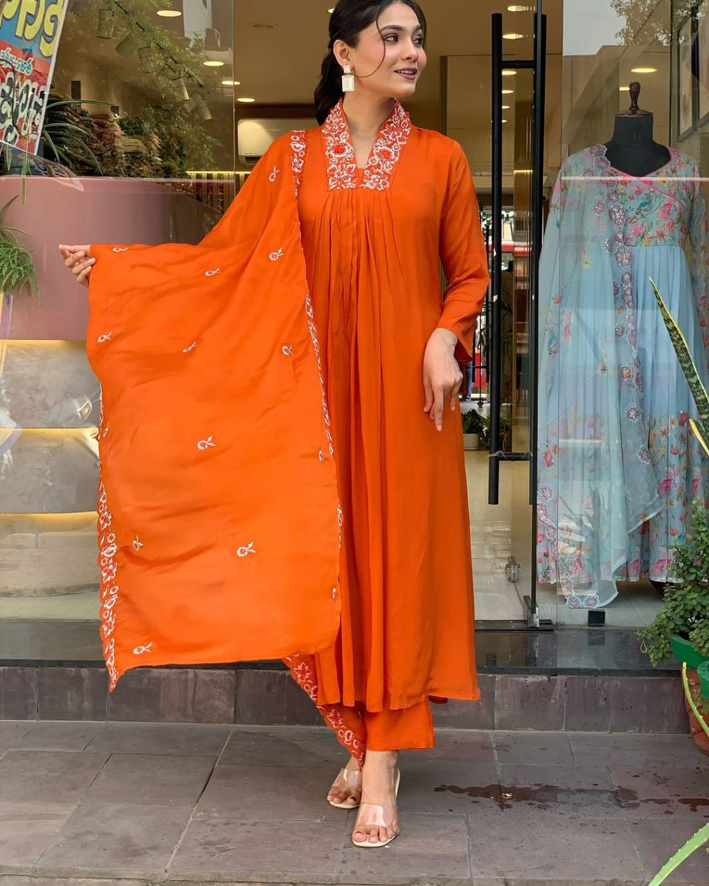 Beautiful Cotton Fabric Kurti Pant With Malmal Dupatta(Orange)