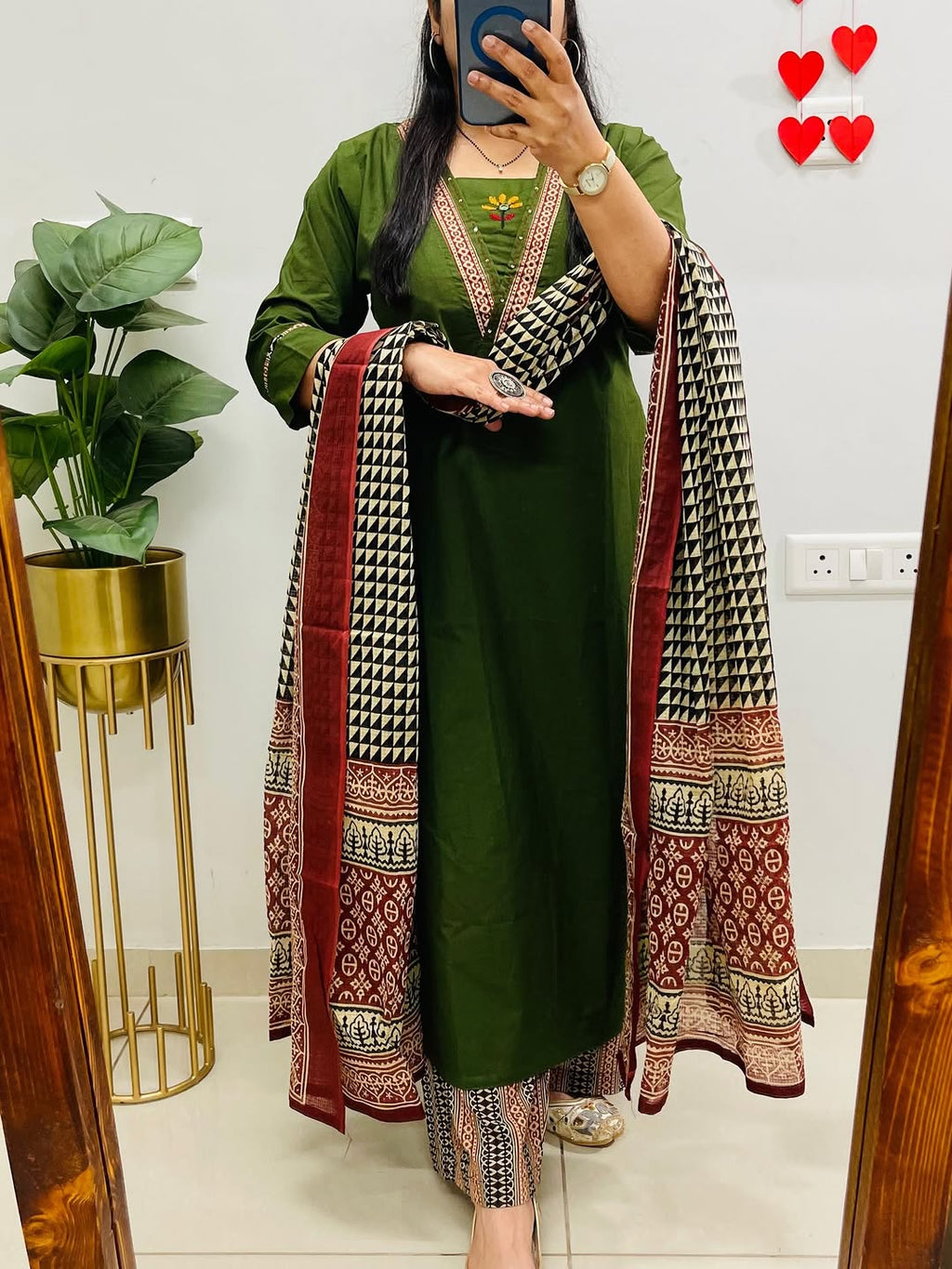 Graceful Olive Green Kurta Set with Printed Dupatta & Ethnic Pants